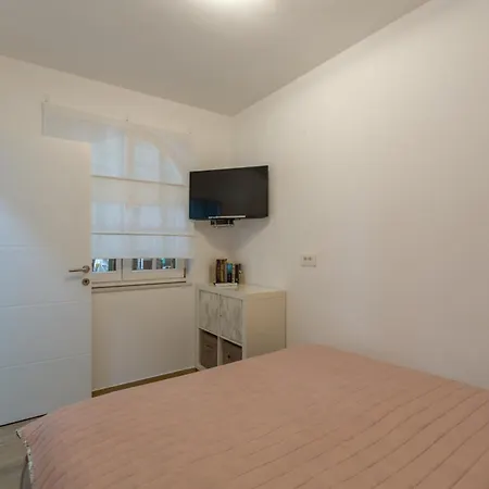 Holiday home Family Friendly House With A Swimming Pool Lovrecica, - 22979 *