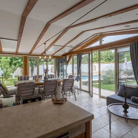 Vakantiehuis Family Friendly House With A Swimming Pool Lovrecica, - 22979 Umag